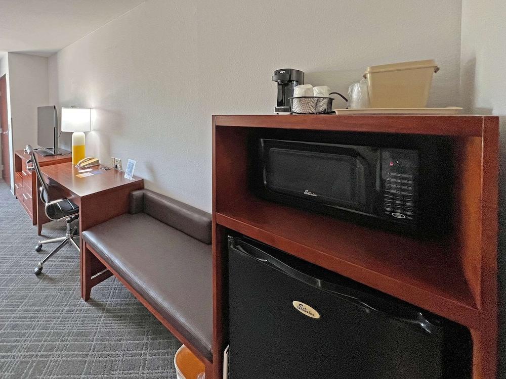 Comfort Suites Jackson-Cape Girardeau Экстерьер фото