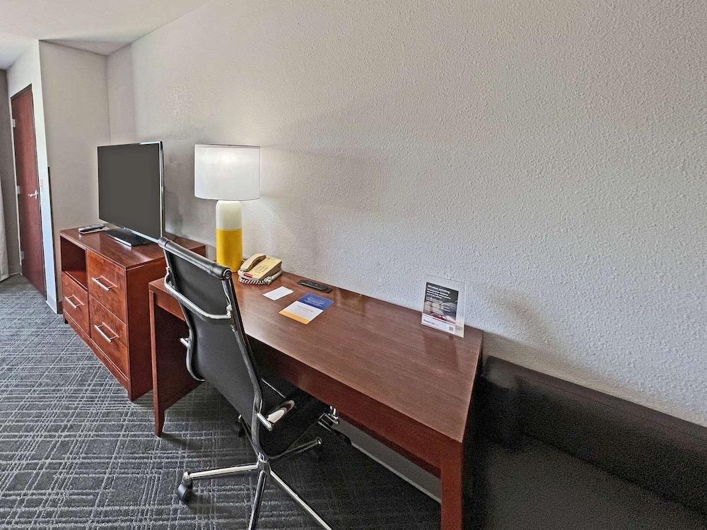 Comfort Suites Jackson-Cape Girardeau Экстерьер фото