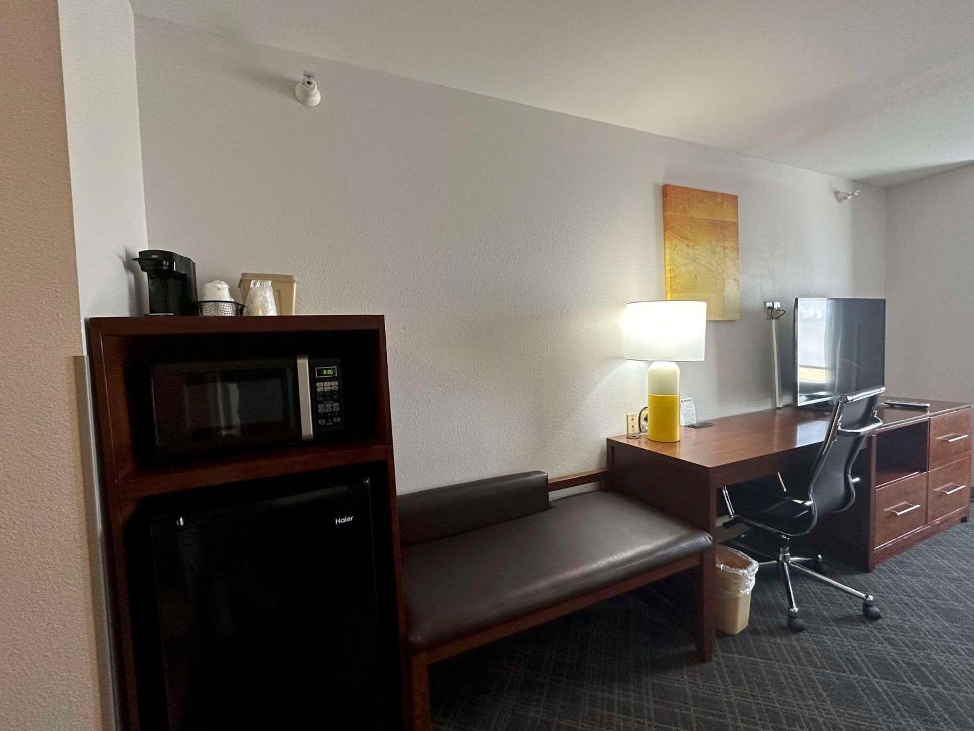 Comfort Suites Jackson-Cape Girardeau Экстерьер фото