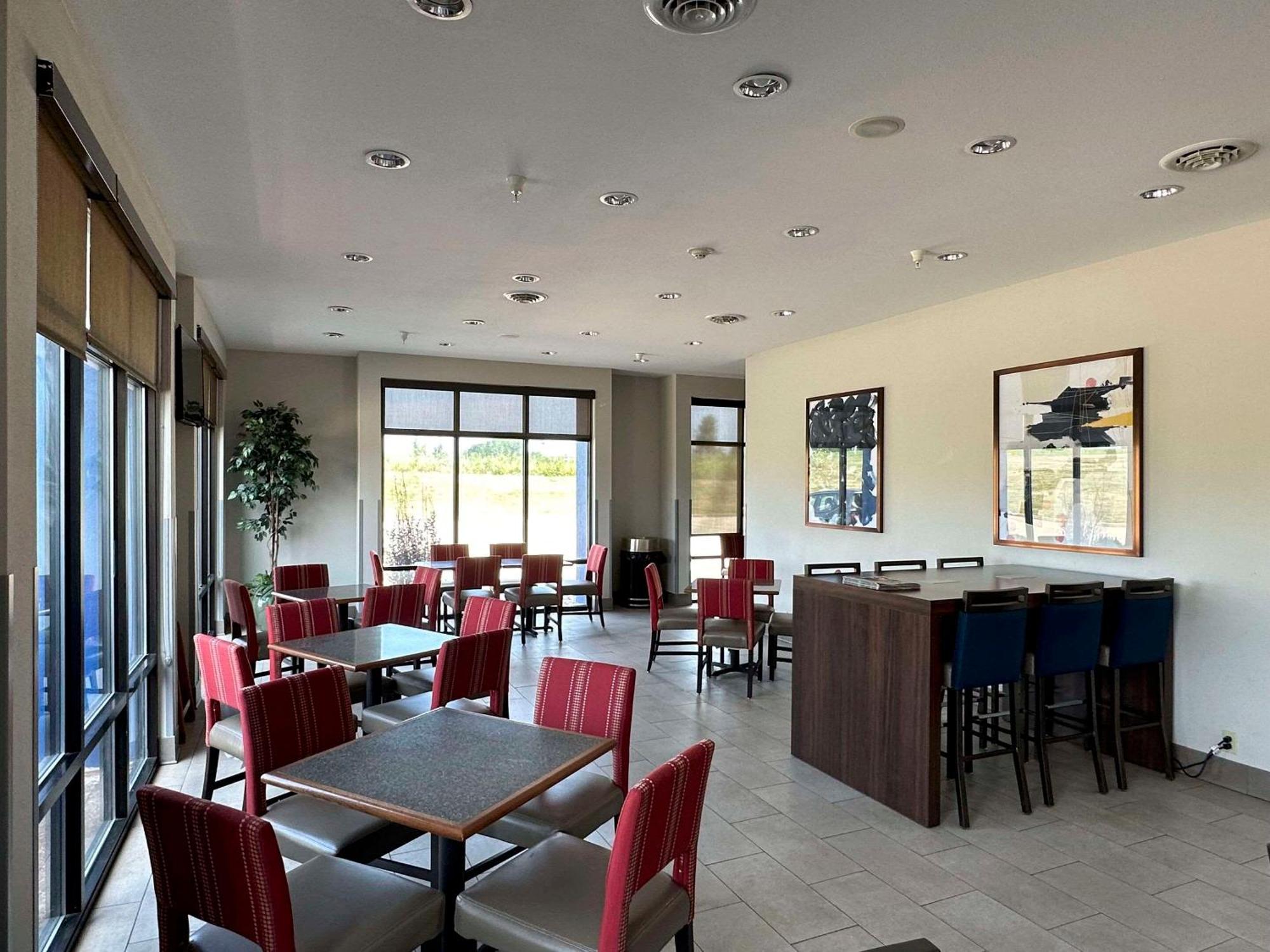 Comfort Suites Jackson-Cape Girardeau Экстерьер фото